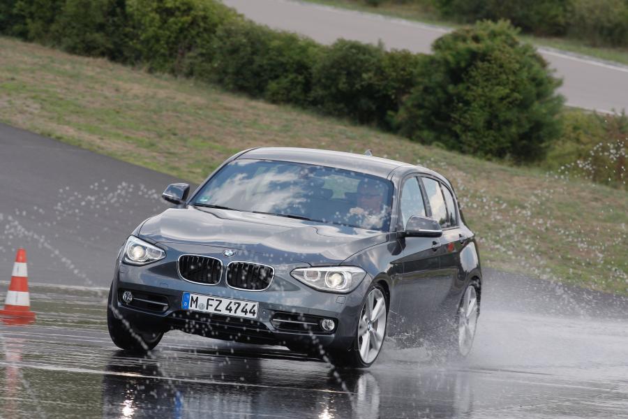  BMW 118i Sport Line 2011 года  (фото 110 из 185)